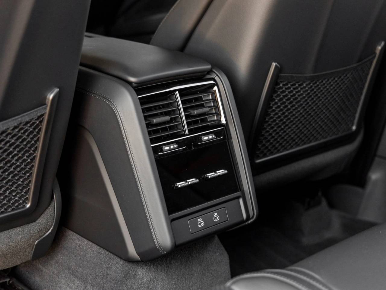 2026 Porsche Cayenne Cayenne Turbo Coupe Electric