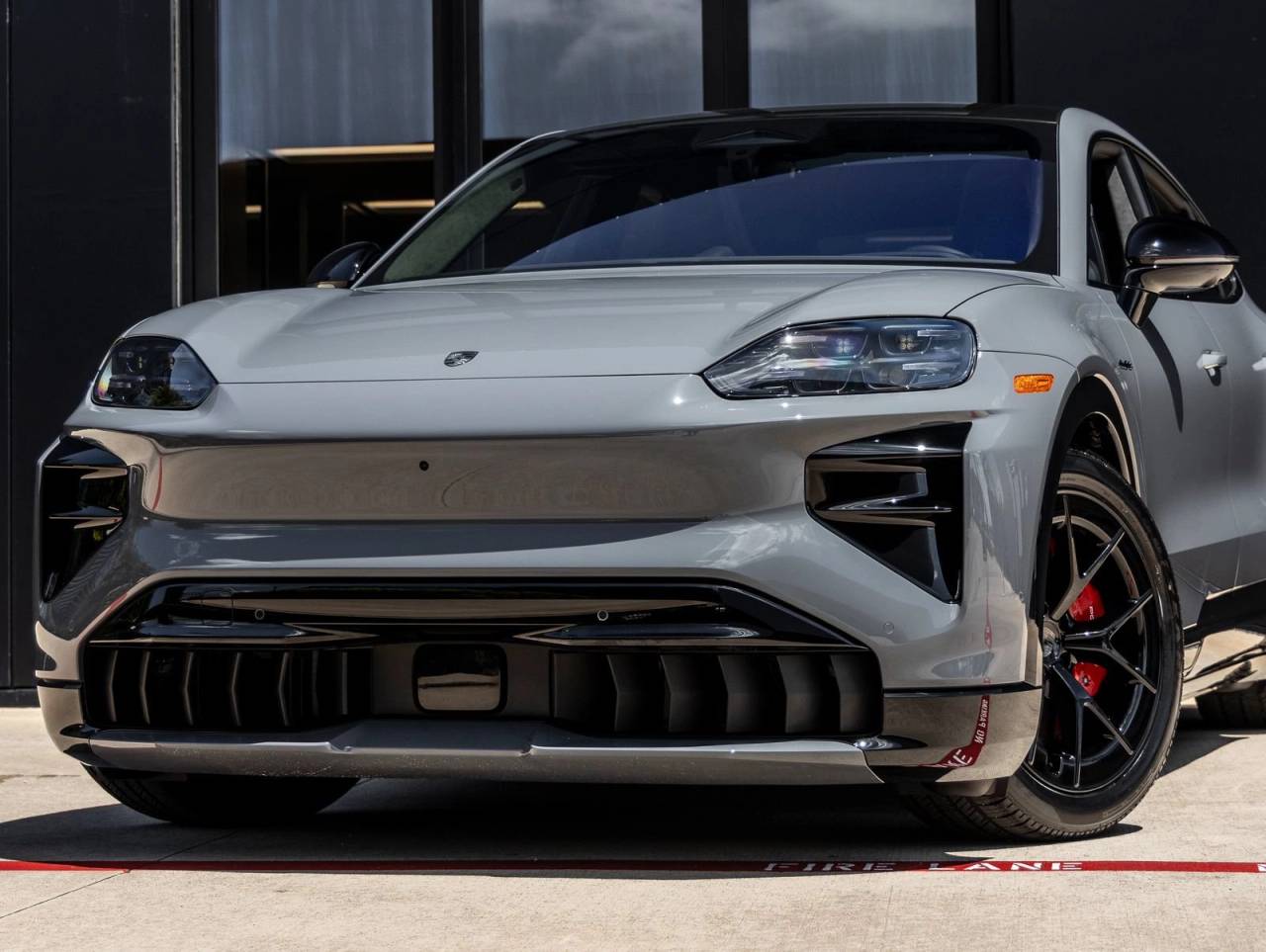 2026 Porsche Cayenne Cayenne Turbo Coupe Electric
