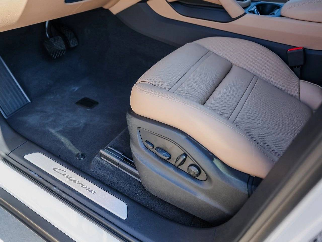 2025 Porsche Cayenne E-Hybrid Coupe