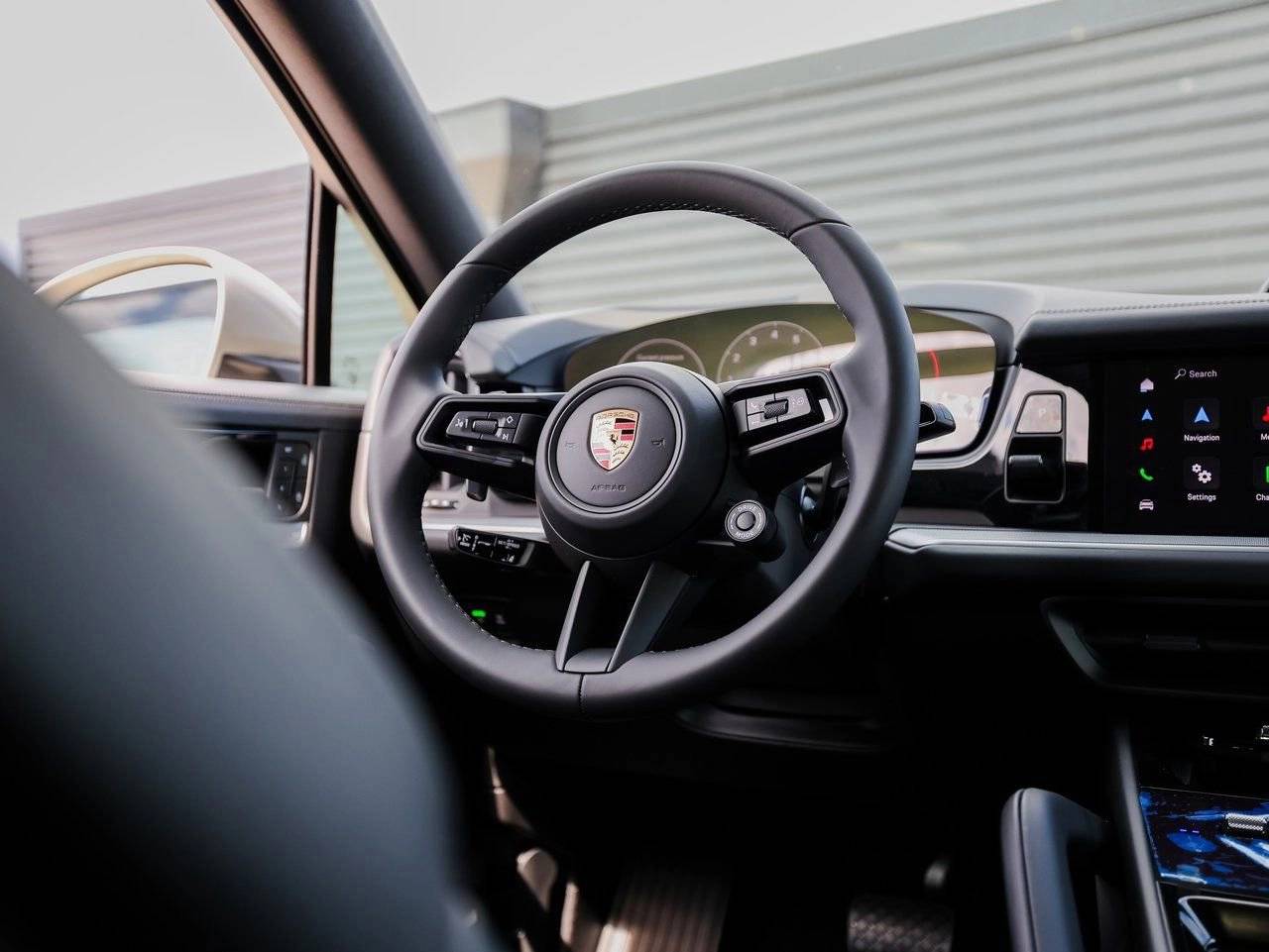 2025 Porsche Cayenne E-Hybrid Coupe