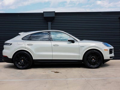 2025 Porsche Cayenne E-Hybrid Coupe