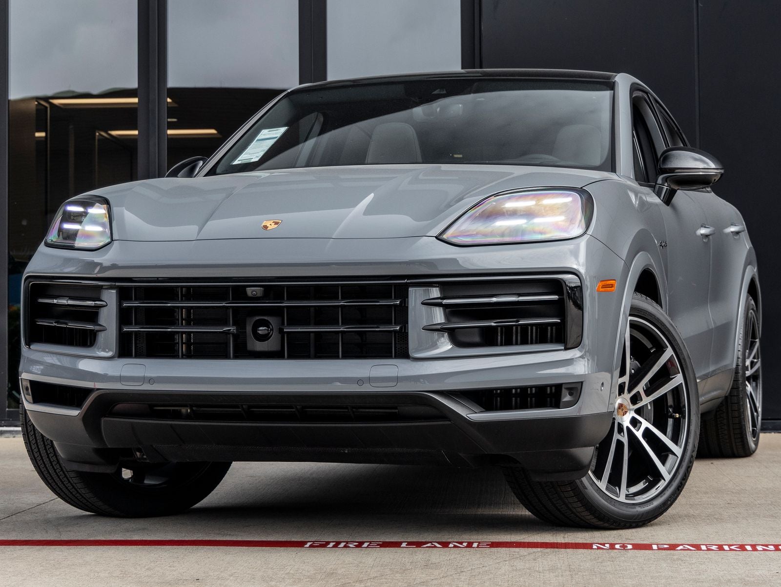 2025 Porsche Cayenne E-Hybrid Coupe