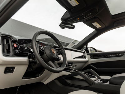 2025 Porsche Cayenne E-Hybrid Coupe