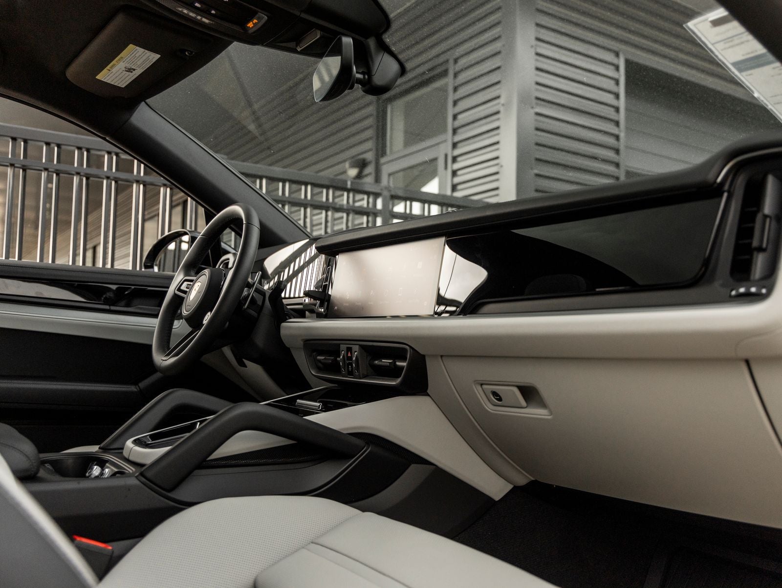 2025 Porsche Cayenne E-Hybrid Coupe