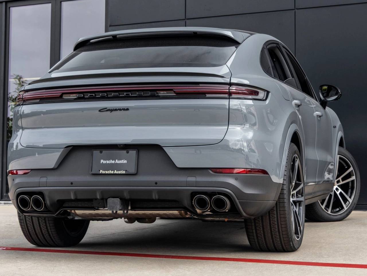 2025 Porsche Cayenne E-Hybrid Coupe