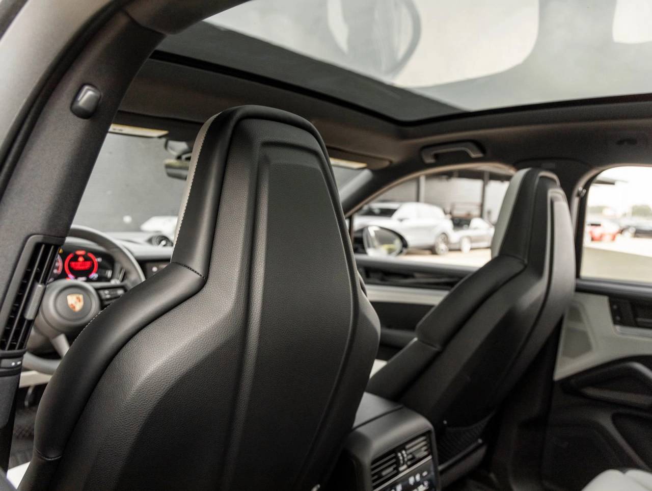2025 Porsche Cayenne E-Hybrid Coupe
