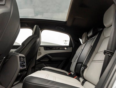 2025 Porsche Cayenne E-Hybrid Coupe
