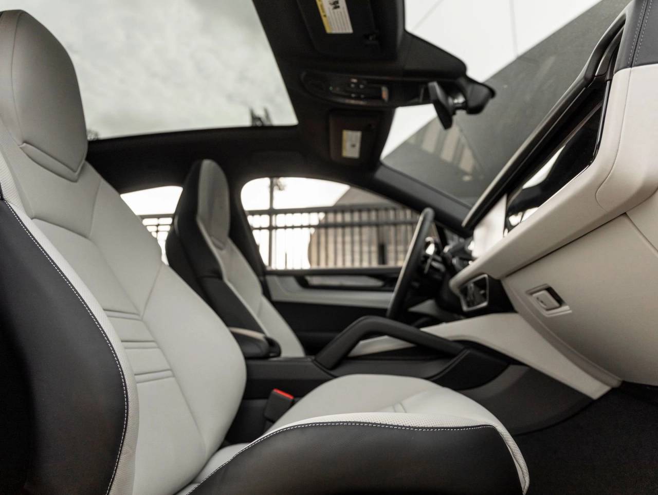 2025 Porsche Cayenne E-Hybrid Coupe
