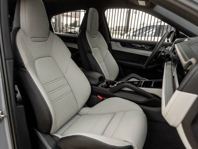2025 Porsche Cayenne E-Hybrid Coupe