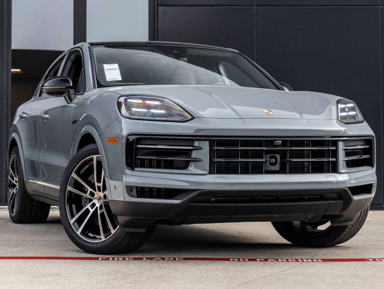 2025 Porsche Cayenne E-Hybrid Coupe