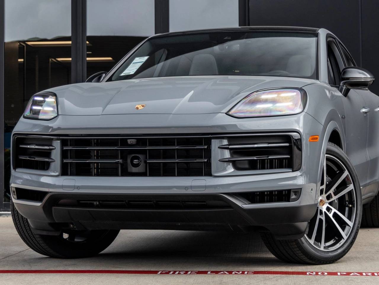 2025 Porsche Cayenne E-Hybrid Coupe