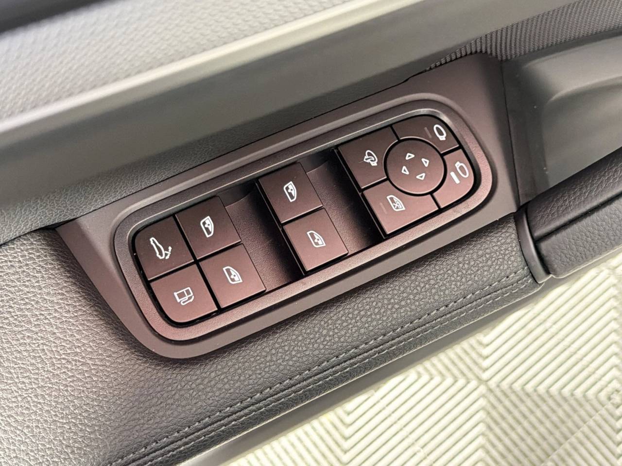 2026 Porsche Cayenne Cayenne E-Hybrid Coupe