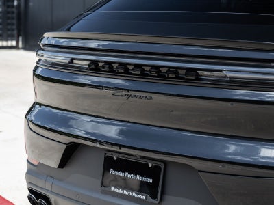 2025 Porsche Cayenne E-Hybrid Coupe