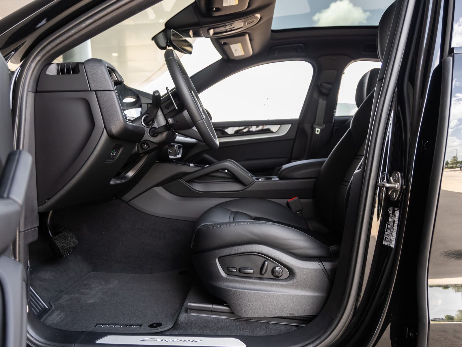 2025 Porsche Cayenne E-Hybrid Coupe