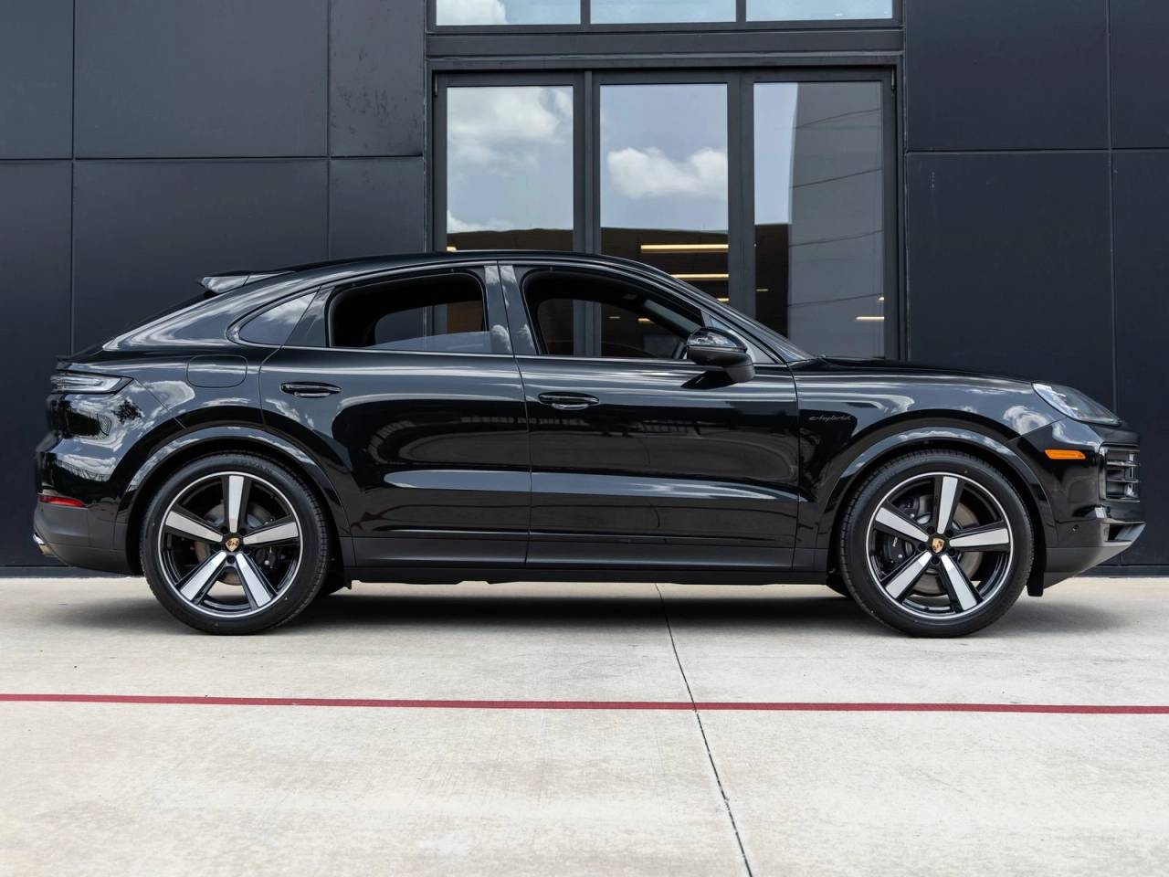 2025 Porsche Cayenne E-Hybrid Coupe