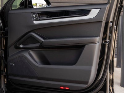 2025 Porsche Cayenne E-Hybrid Coupe