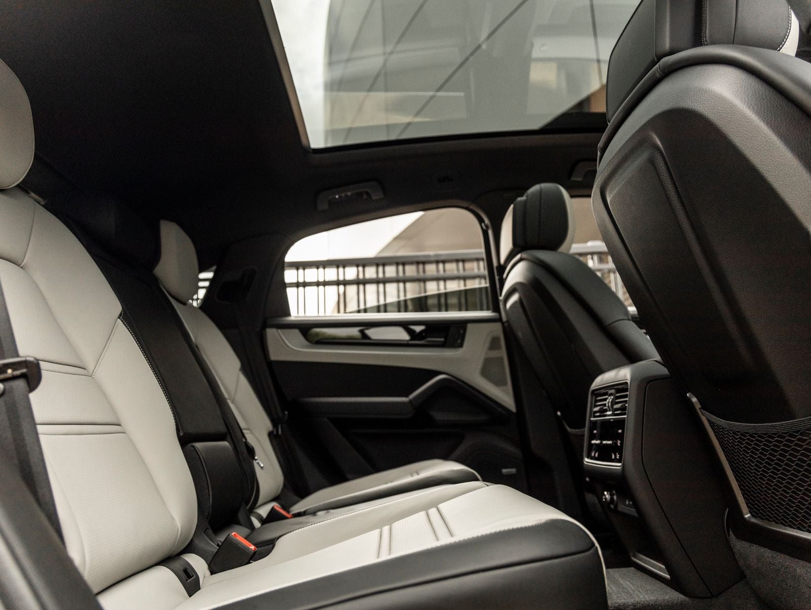 2026 Porsche Cayenne E-Hybrid Coupe