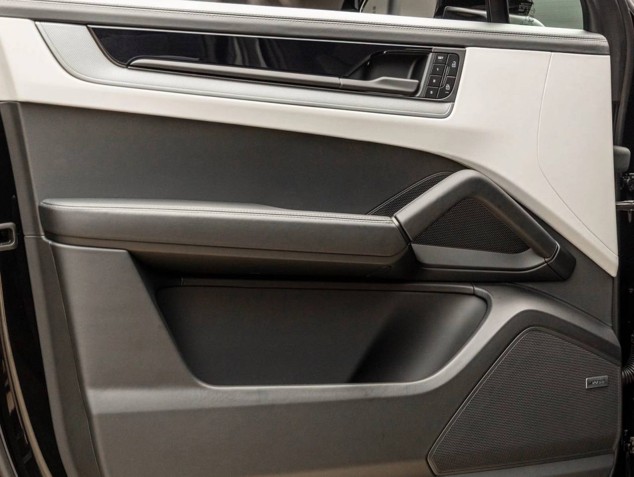 2026 Porsche Cayenne E-Hybrid Coupe