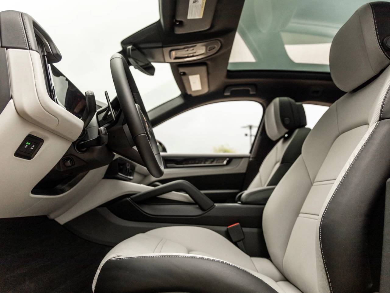 2026 Porsche Cayenne E-Hybrid Coupe