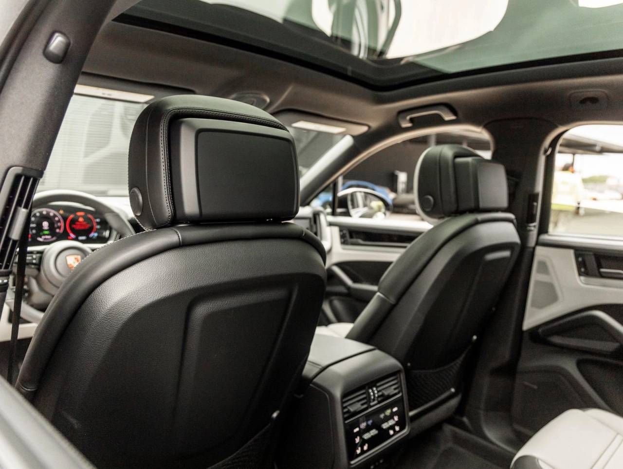 2026 Porsche Cayenne E-Hybrid Coupe