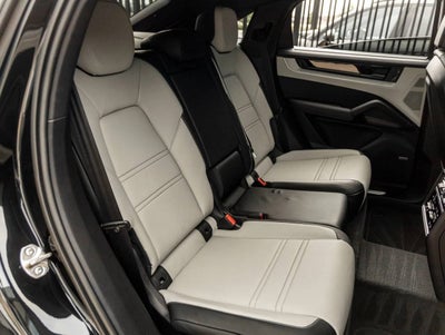 2026 Porsche Cayenne E-Hybrid Coupe