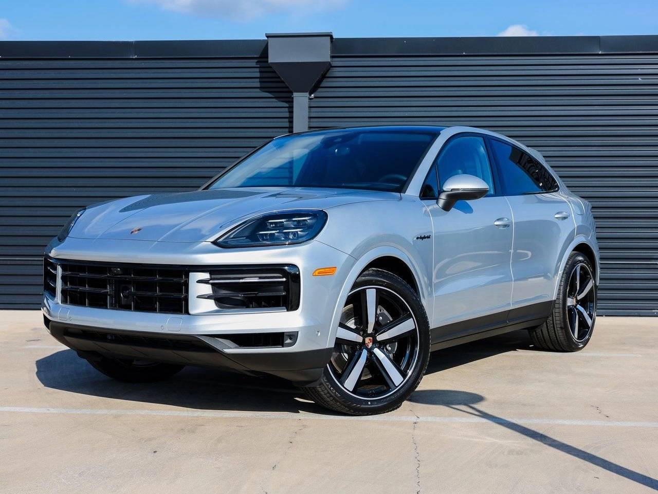 2025 Porsche Cayenne E-Hybrid Coupe