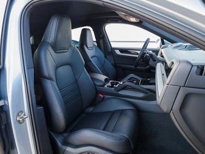 2025 Porsche Cayenne E-Hybrid Coupe