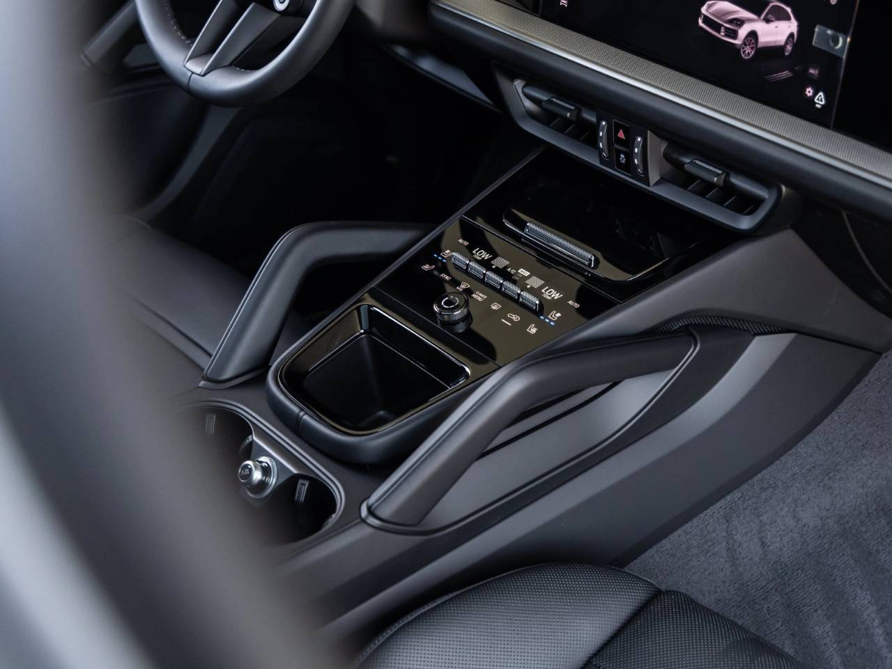 2025 Porsche Cayenne Cayenne E-Hybrid Coupe