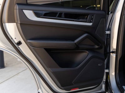 2025 Porsche Cayenne Cayenne E-Hybrid Coupe