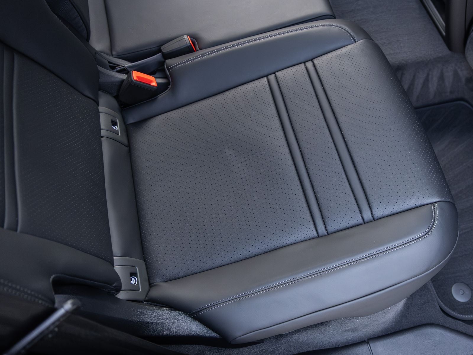 2026 Porsche Cayenne E-Hybrid Coupe