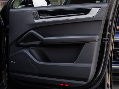 2026 Porsche Cayenne E-Hybrid Coupe