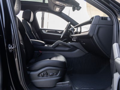 2026 Porsche Cayenne E-Hybrid Coupe