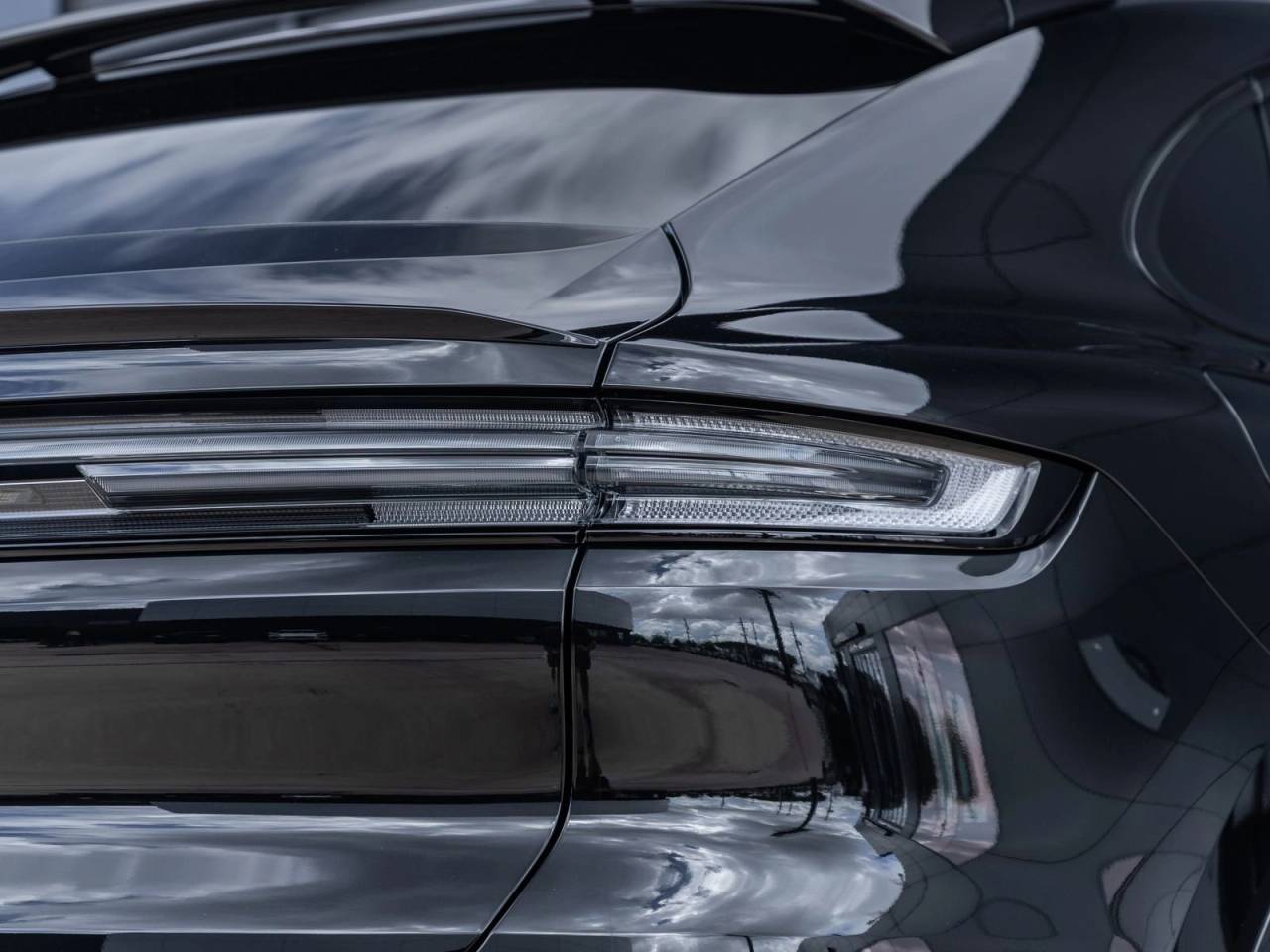 2026 Porsche Cayenne E-Hybrid Coupe