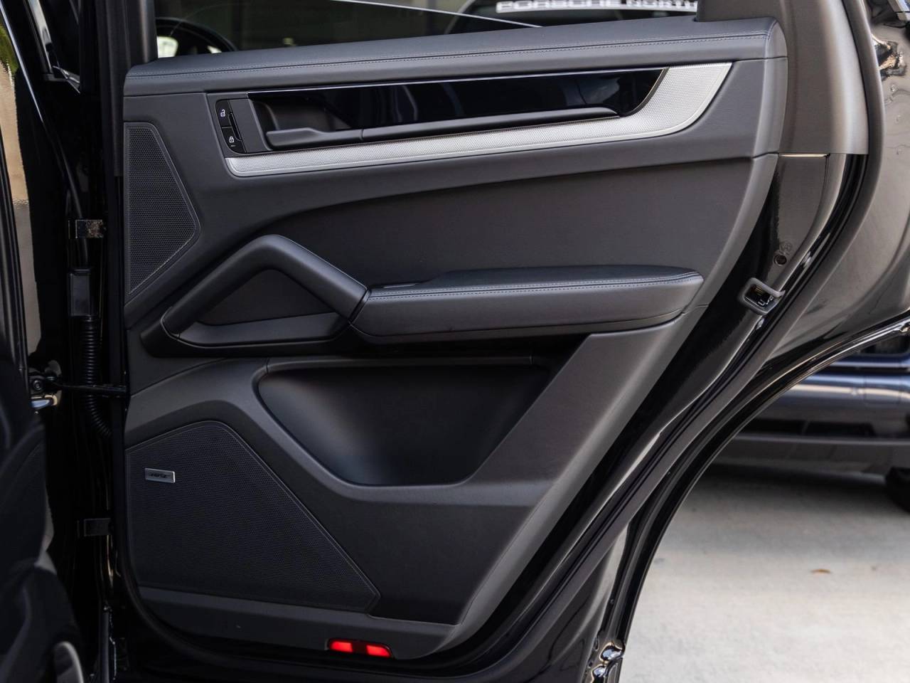 2026 Porsche Cayenne E-Hybrid Coupe