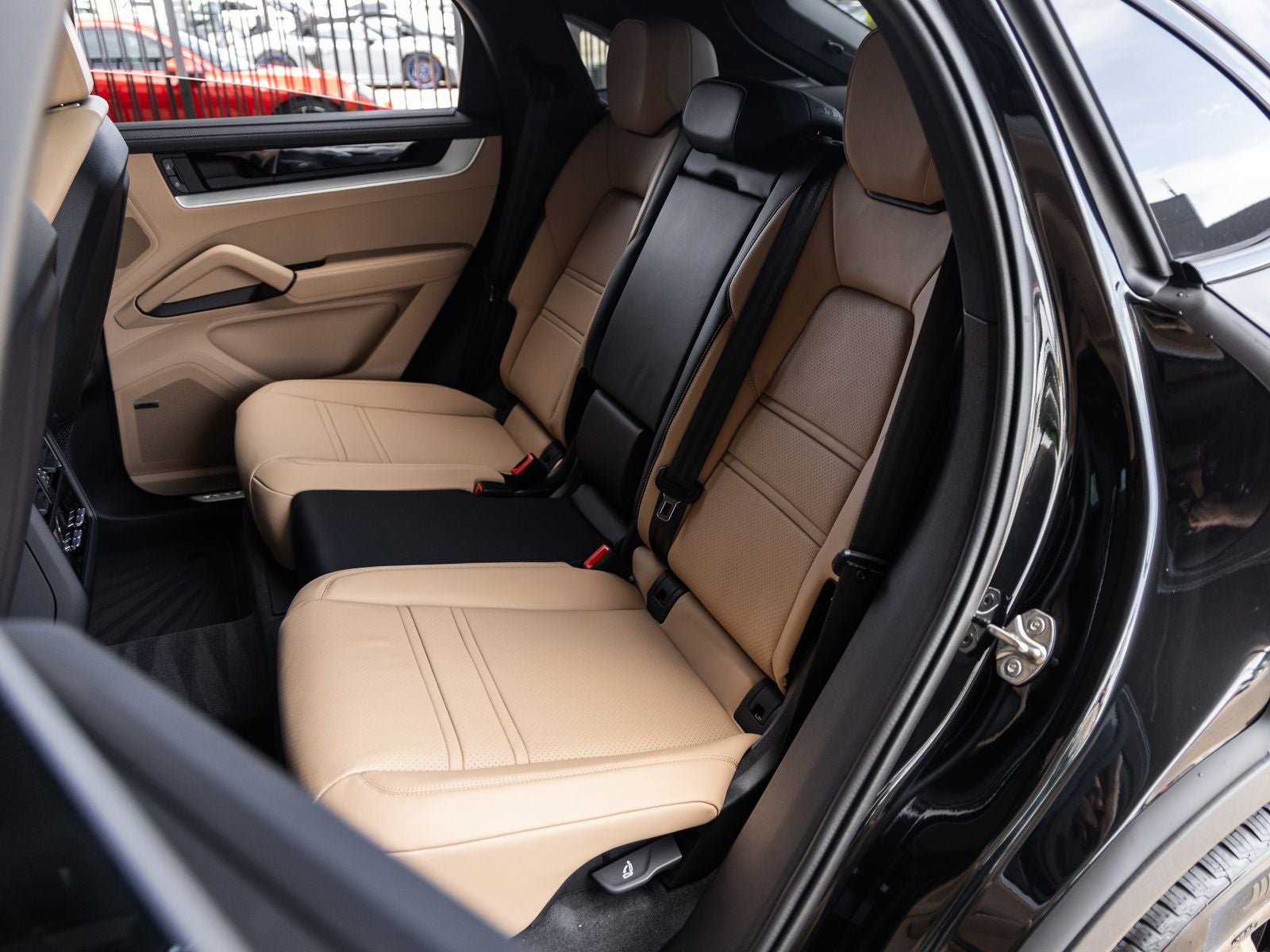 2026 Porsche Cayenne E-Hybrid Coupe
