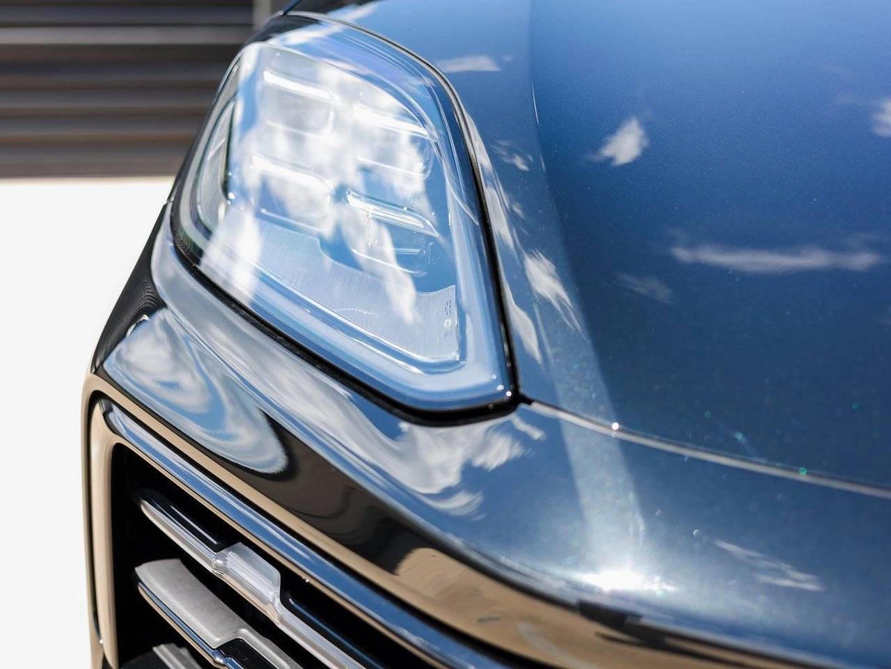 2025 Porsche Cayenne E-Hybrid Coupe