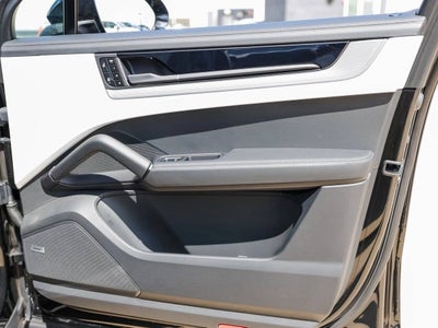 2025 Porsche Cayenne E-Hybrid Coupe