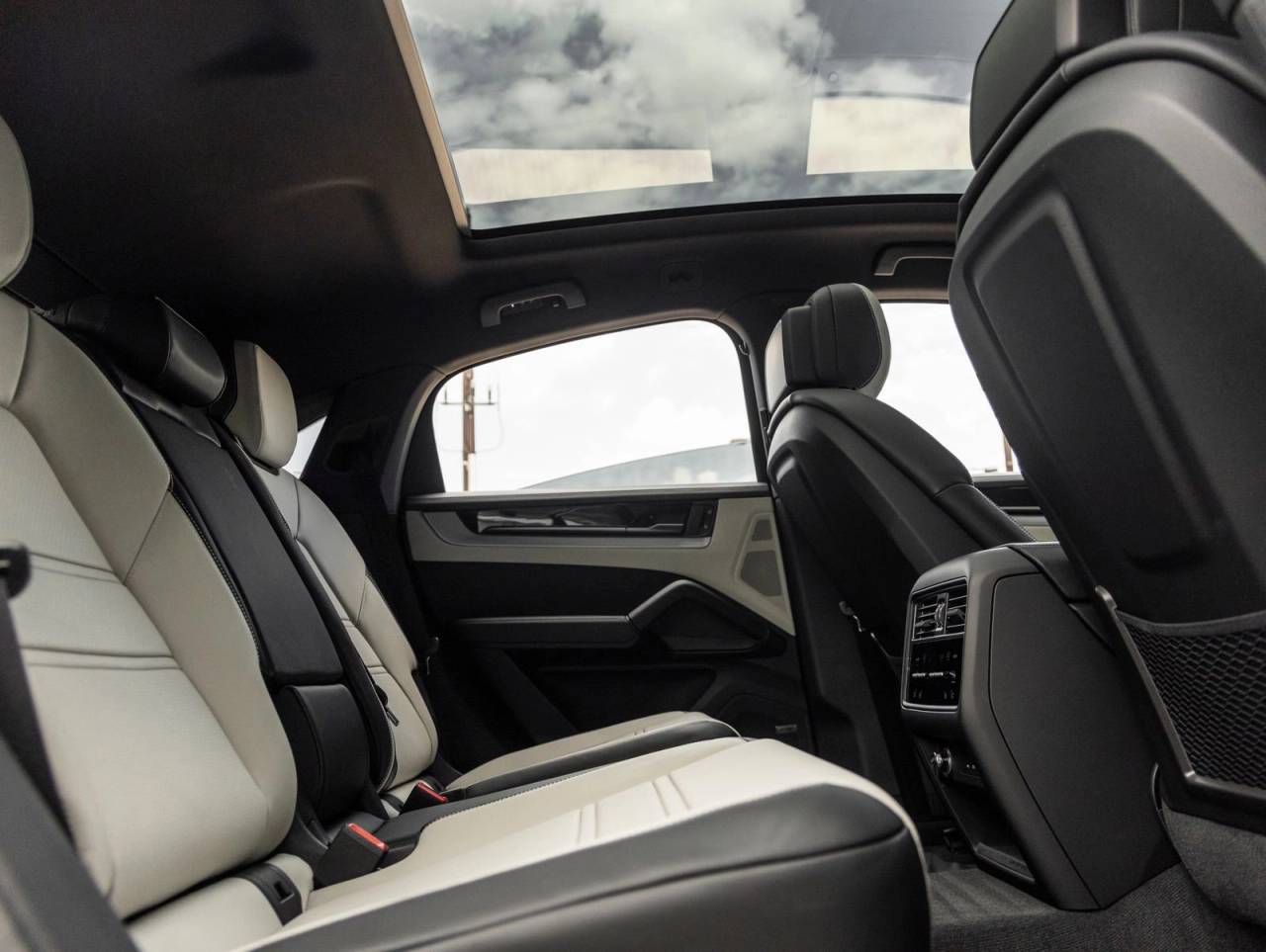 2025 Porsche Cayenne Cayenne E-Hybrid Coupe
