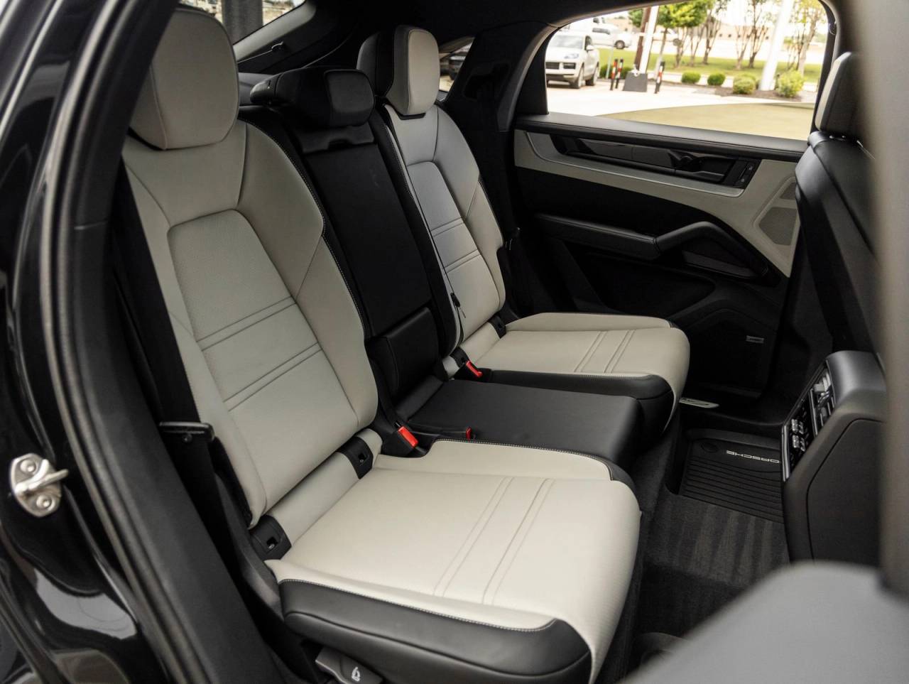 2025 Porsche Cayenne Cayenne E-Hybrid Coupe