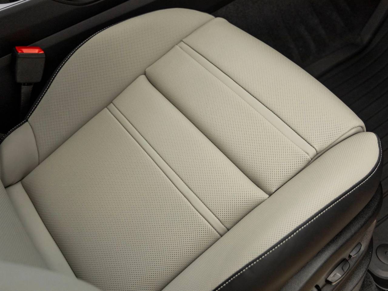 2025 Porsche Cayenne Cayenne E-Hybrid Coupe