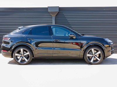 2025 Porsche Cayenne E-Hybrid Coupe