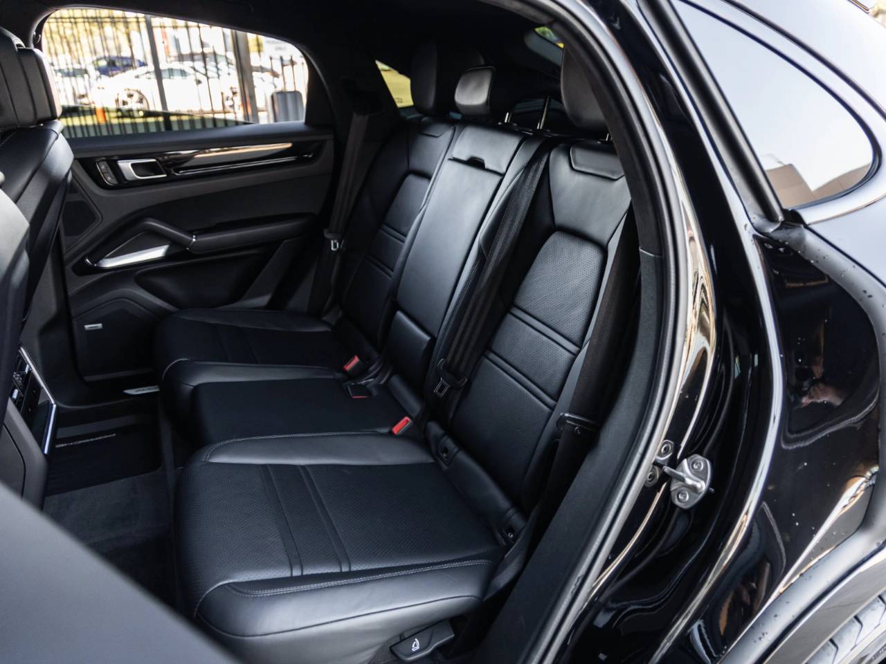 2022 Porsche Cayenne Cayenne Turbo Coupe