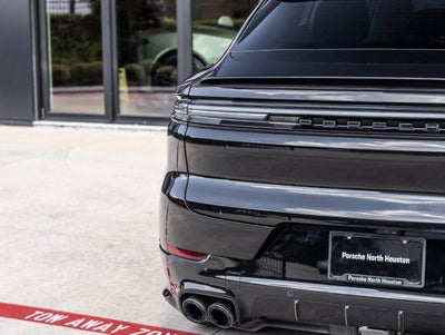 2025 Porsche Cayenne Cayenne GTS Coupe