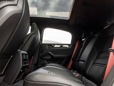 2026 Porsche Cayenne Cayenne GTS Coupe