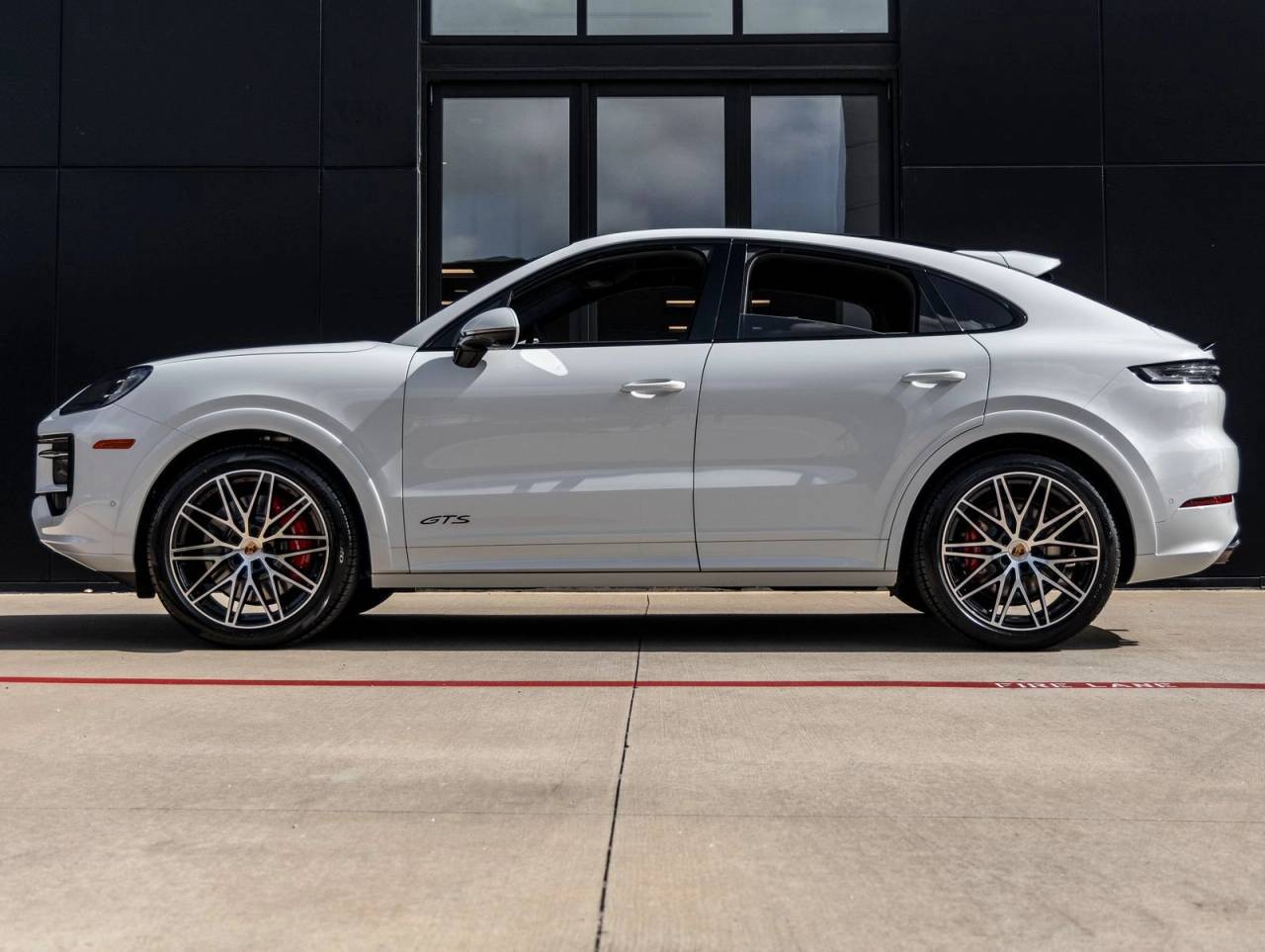 2026 Porsche Cayenne Cayenne GTS Coupe