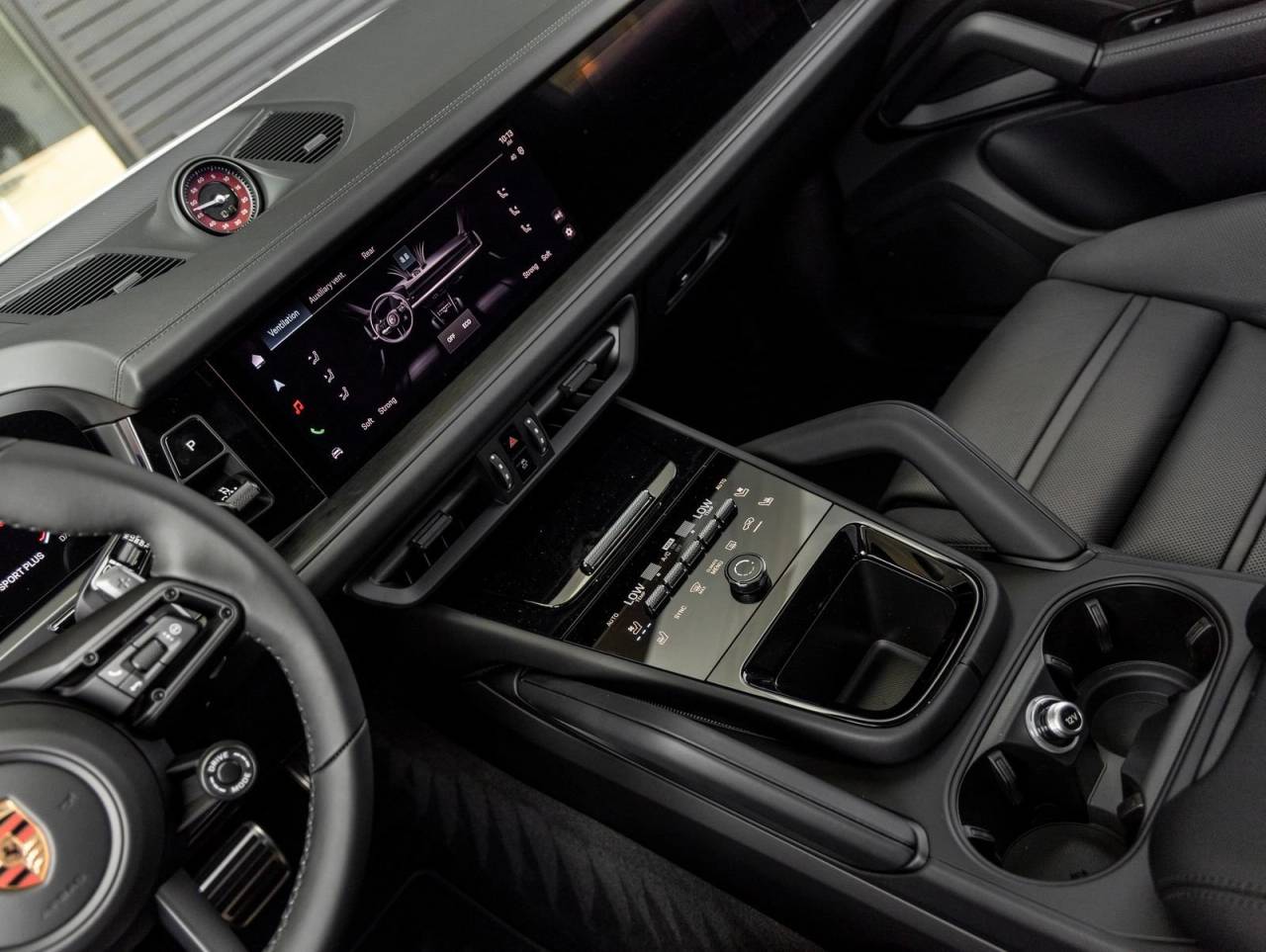 2026 Porsche Cayenne Cayenne GTS Coupe