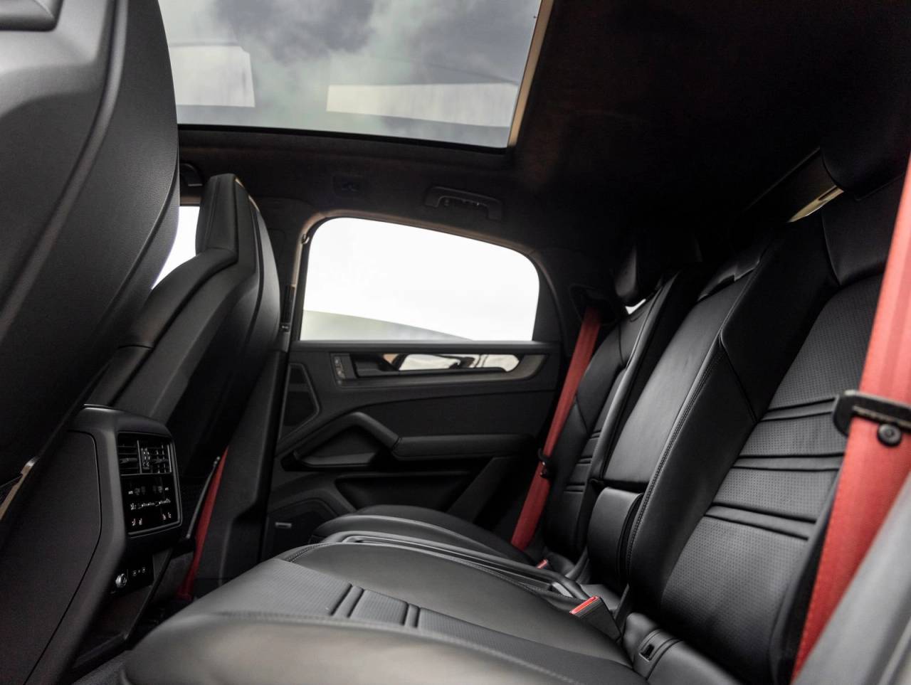 2026 Porsche Cayenne Cayenne GTS Coupe