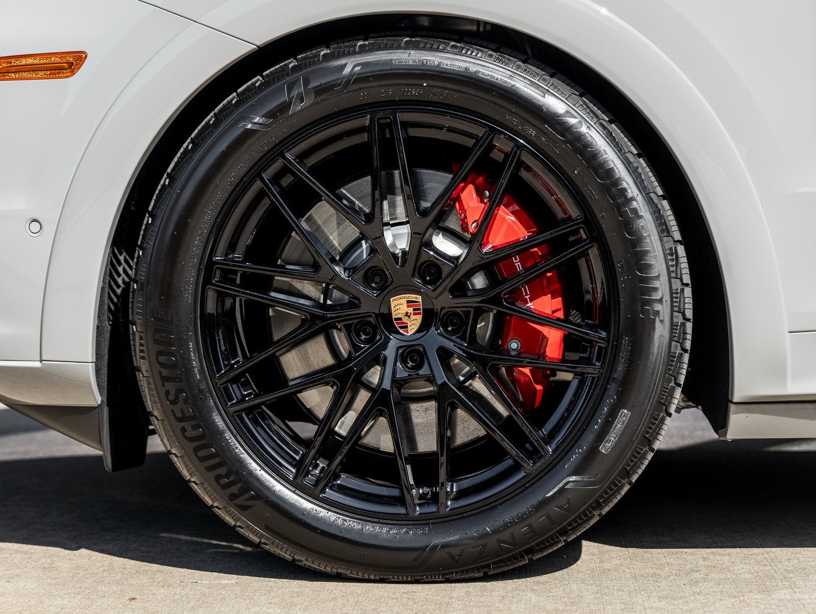 2026 Porsche Cayenne Coupe Cayenne GTS Coupe