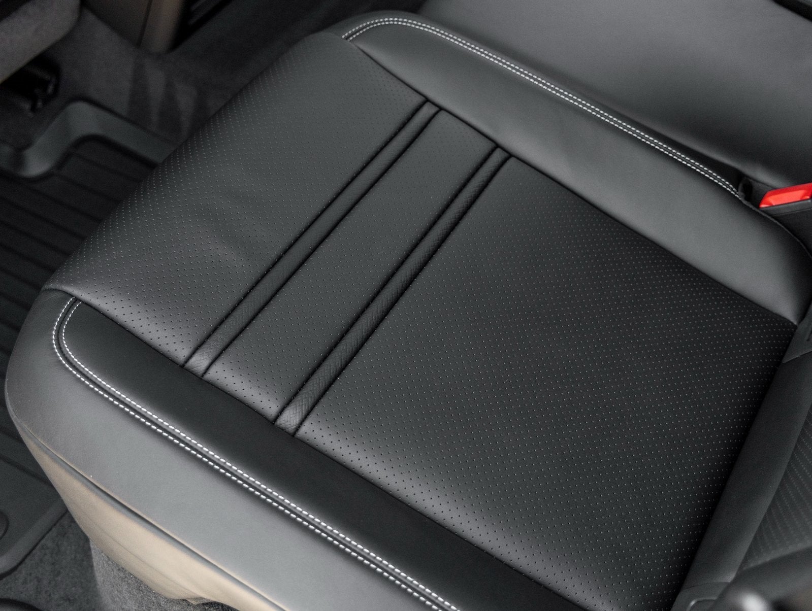 2026 Porsche Cayenne Coupe Cayenne GTS Coupe