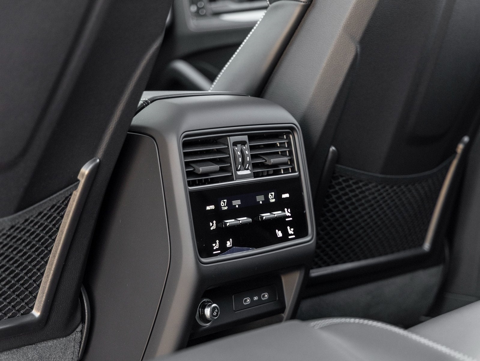 2026 Porsche Cayenne Coupe Cayenne GTS Coupe